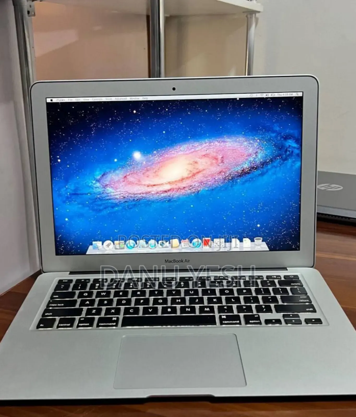 New Laptop Apple MacBook Air 2015 8GB Intel Core I5 SSD 256GB