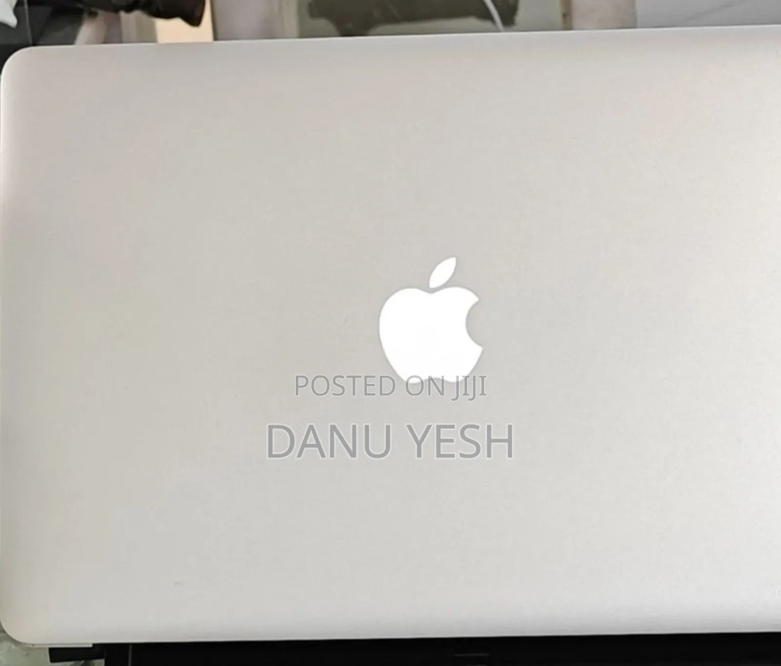 New Laptop Apple MacBook Air 2017 8GB Intel Core I5 SSD 256GB