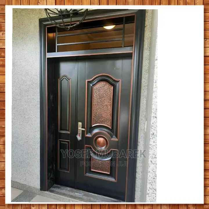 ውብ ጠንካራ በር