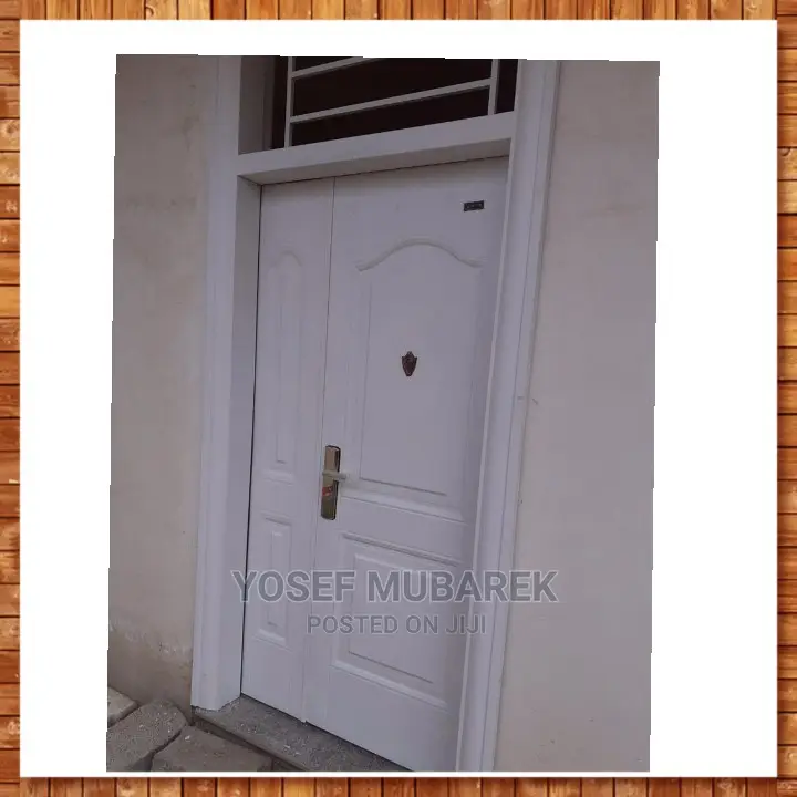 ውብ ጠንካራ በር