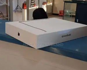 New Laptop Apple MacBook Air 2025 M4 15-Inch 16GB Apple M4 SSD 512GB