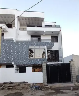 Furnished 9bdrm Townhouse/Terrace in Sumit Golagul, Yeka for sale