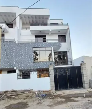 Furnished 9bdrm Townhouse/Terrace in Sumit Golagul, Yeka for sale