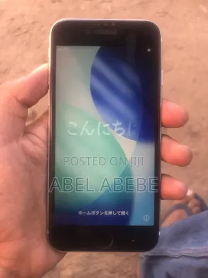 Apple iPhone SE (2022) 64 GB White