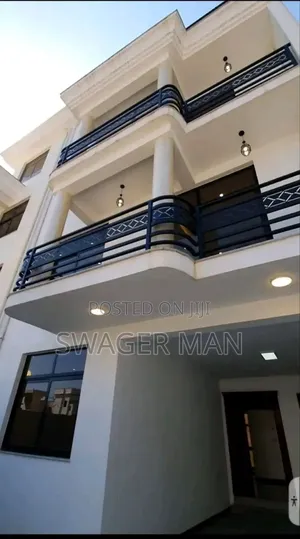 Furnished 9bdrm Townhouse/Terrace in Ayat Compaund, Yeka for sale
