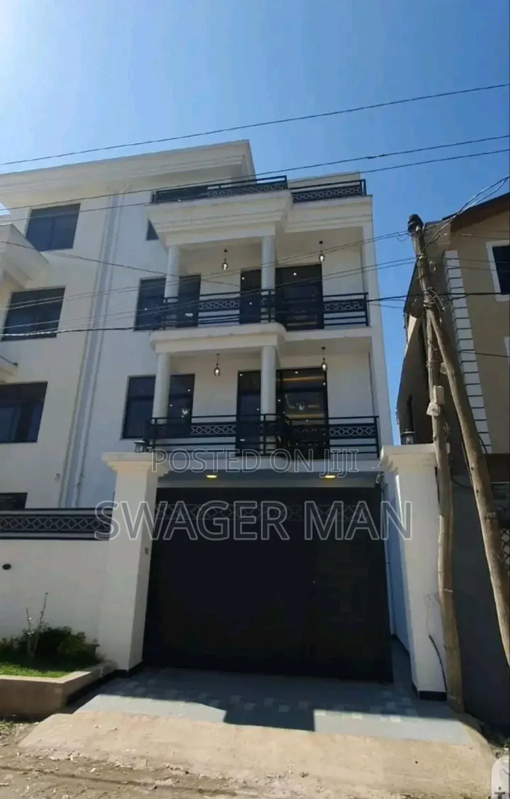 Furnished 9bdrm Townhouse/Terrace in Ayat Compaund, Yeka for sale