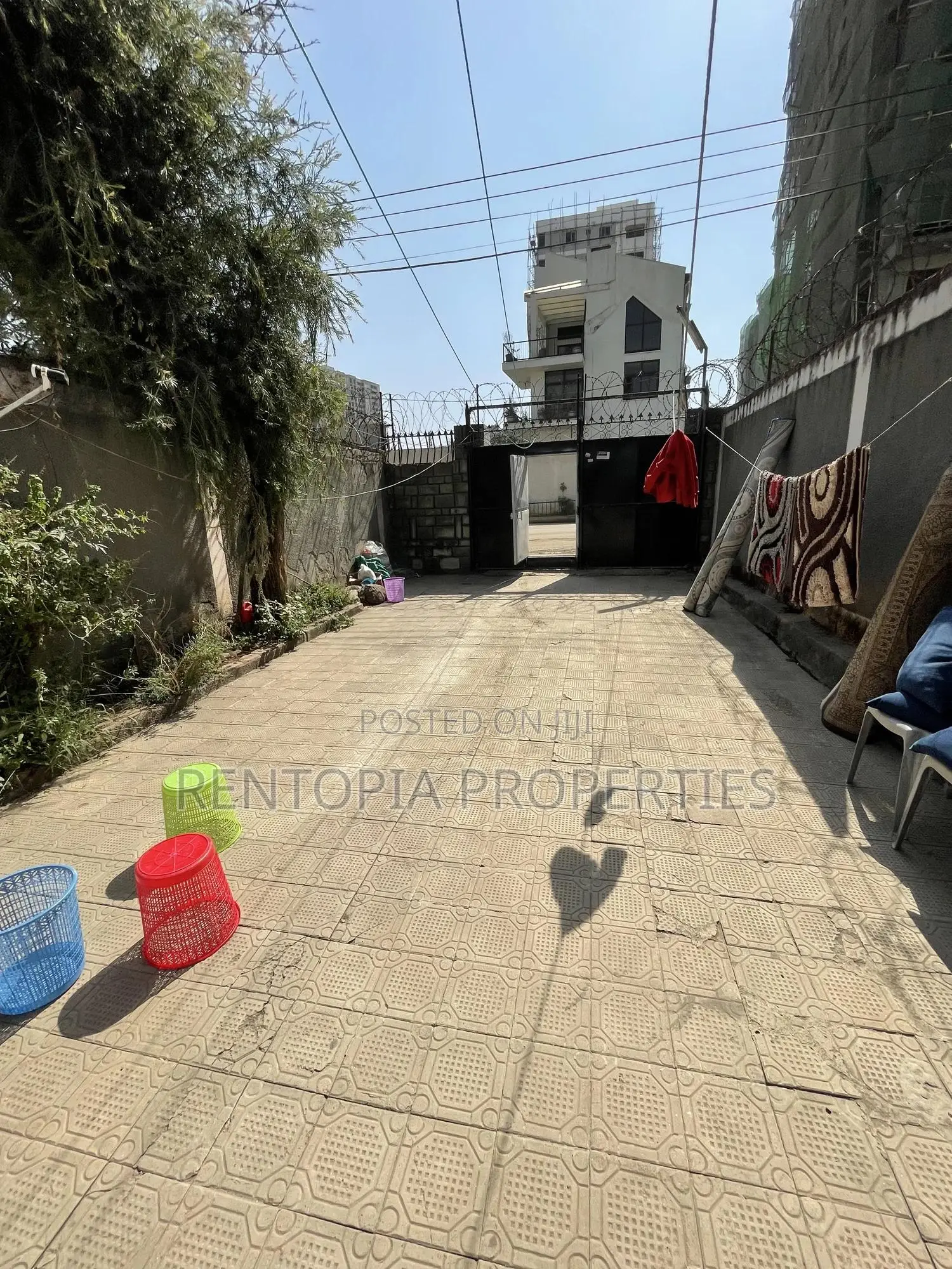 3bdrm House in Bole for sale