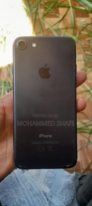 Apple iPhone 7 32 GB Black