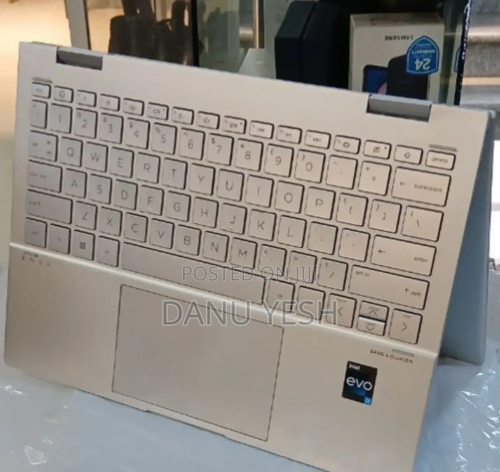 New Laptop HP Envy X360 8GB Intel Core I7 SSD 512GB