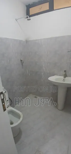 Furnished 2bdrm Apartment in አፓርትመት, Nifas Silk-Lafto for sale