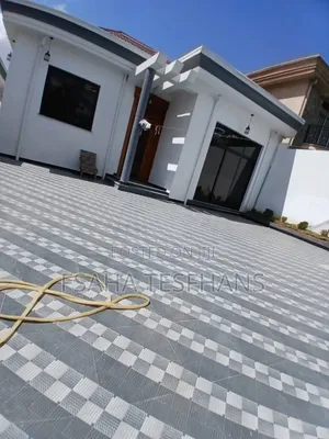 4bdrm House in Viila, Bole for rent