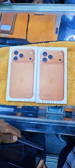 New Apple iPhone 17 Pro Max 256 GB Orange