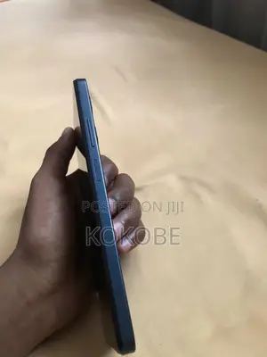 Infinix Smart 8 64 GB Black