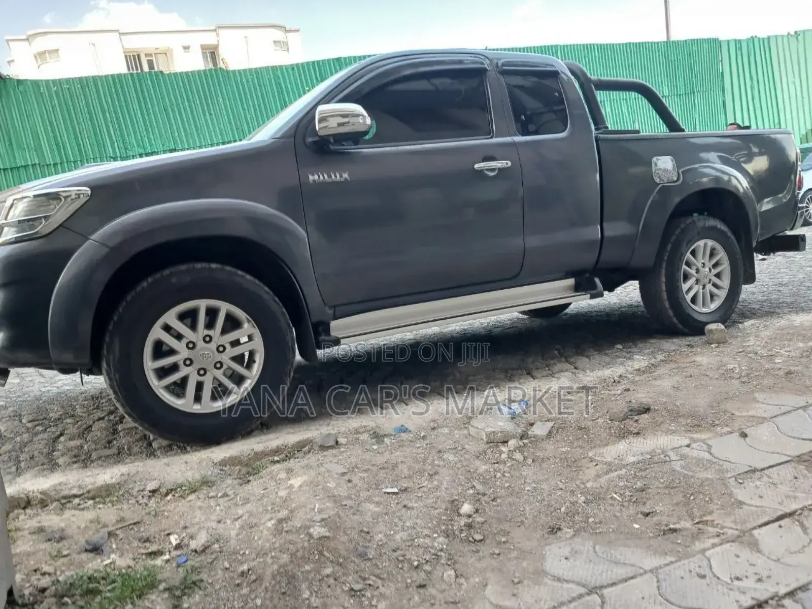 Toyota Hilux 2015 Blue