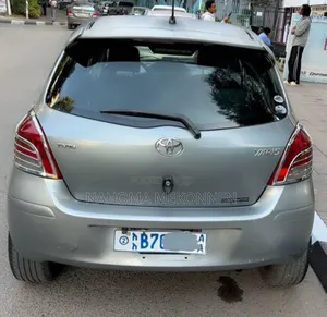 Toyota Yaris 2010 Gray