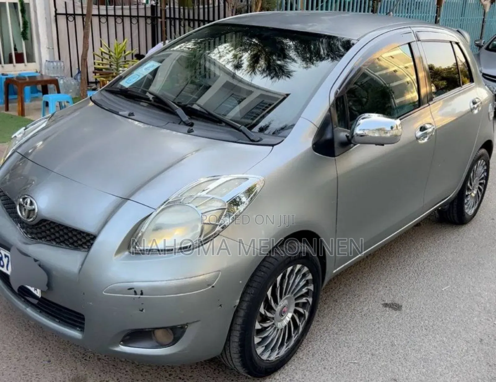 Toyota Yaris 2010 Gray