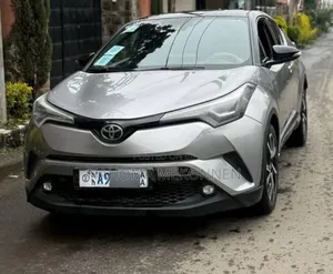 Toyota C-HR 2017 Silver