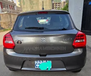 Suzuki Swift 2022 Gray