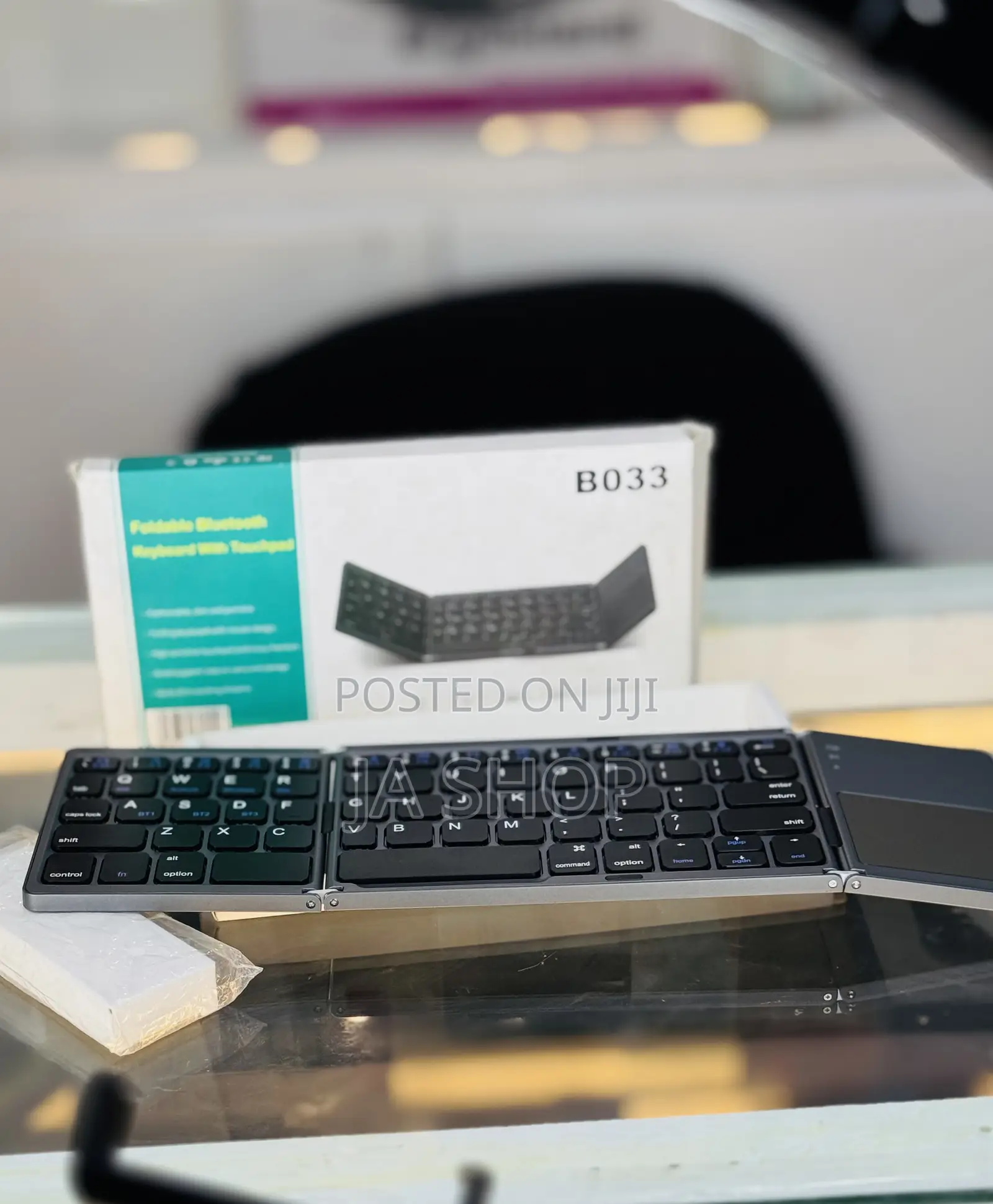 Foldable Bluetooth Keyboard With Touchpad