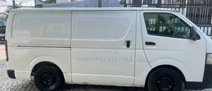 Toyota HiAce 2013 White