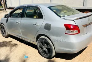 Toyota Belta 2008 Silver