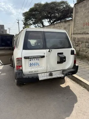 Nissan Patrol 2003 White