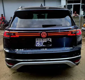 Volkswagen ID.6 2022 Blue