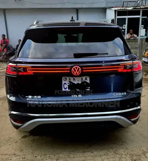 Volkswagen ID.6 2022 Blue