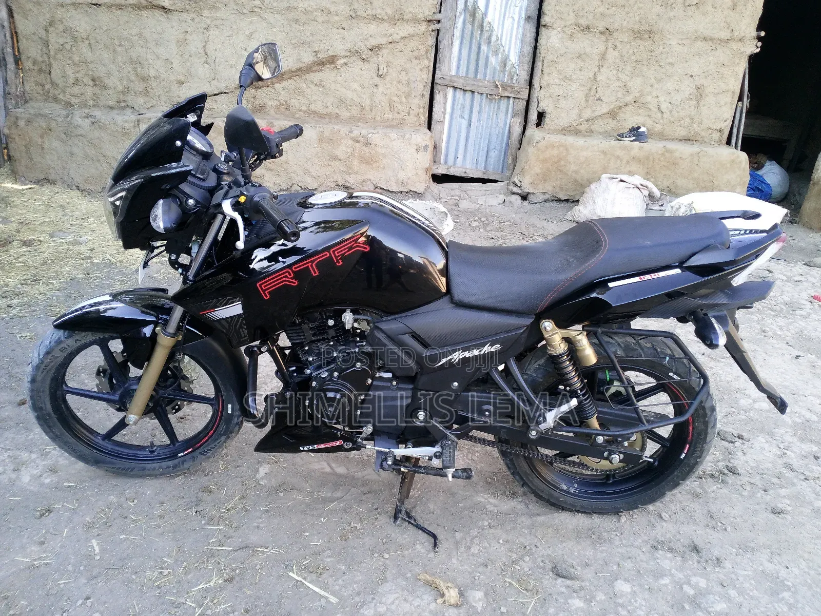 New TVS Apache 180 RTR 2024 Black