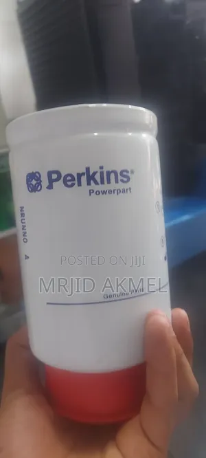 Iveco Fuel Filter Oil Filter የሁሉም አይነት ጀናሬተረ Spare Parts