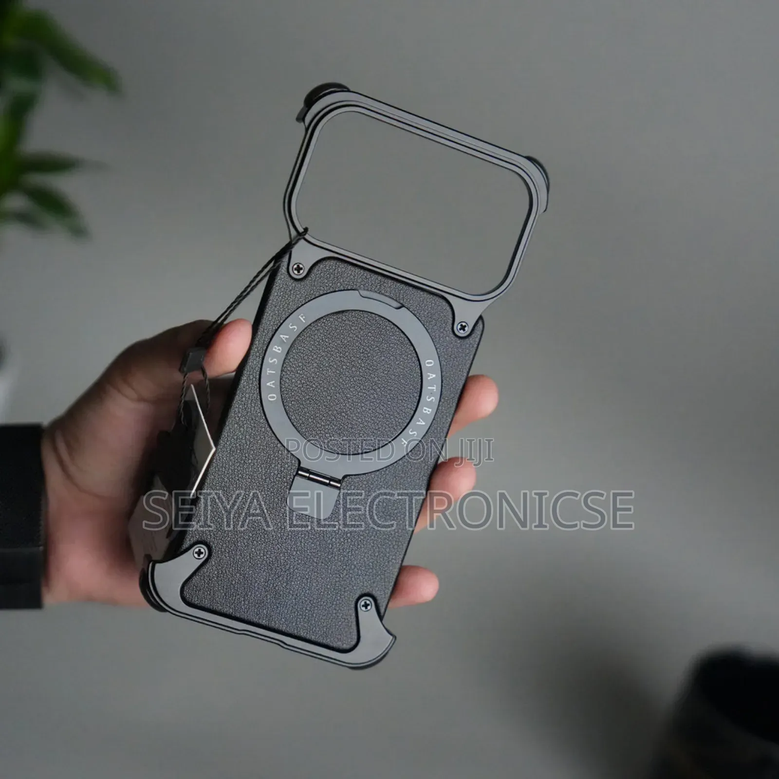 iPhones 17pro Max Pure Leather Freamlass Metal Cover