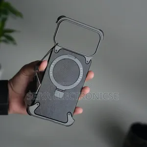 iPhones 17pro Max Pure Leather Freamlass Metal Cover