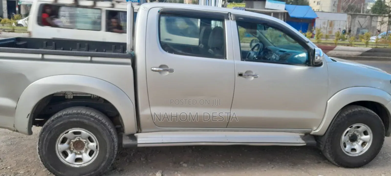 Toyota Hilux 3.0 D-4D 4x4 2014 Silver