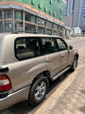 Toyota Land Cruiser 100 4.2 2006 Brown