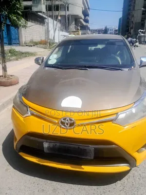 Toyota Yaris 2016 Yellow