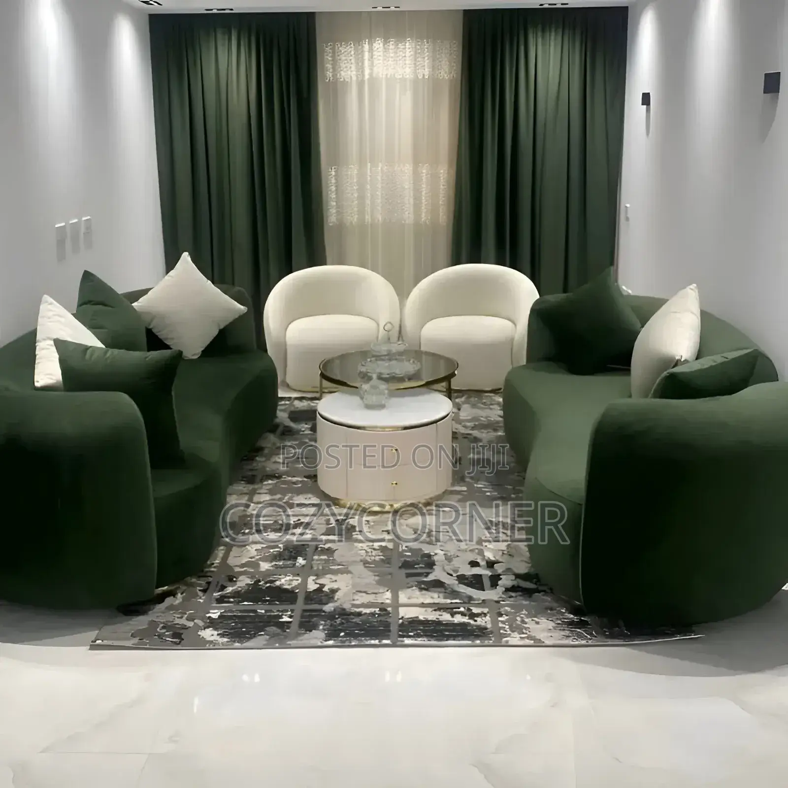 Loveable 8 Seater Oval Sofa Set. (ሶፋ)