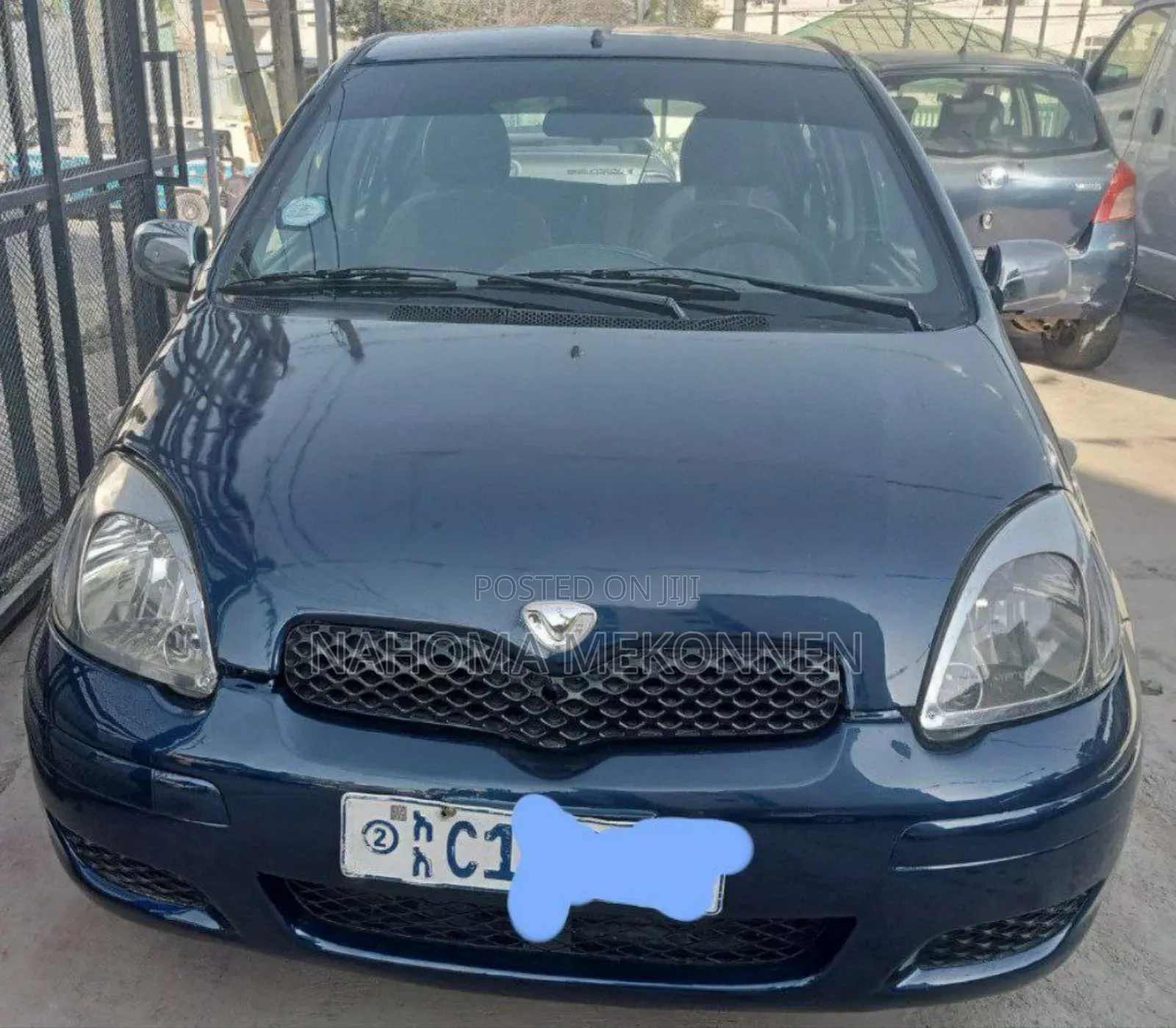 Toyota Vitz 2004 Blue