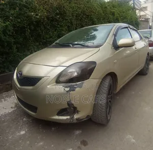 Toyota Yaris 2007 Gold