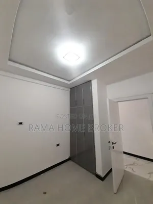 Furnished 7bdrm Block of Flats in አያት ኮምፓወንድ ውስጥ, Yeka for sale