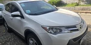 Toyota RAV4 2016 White