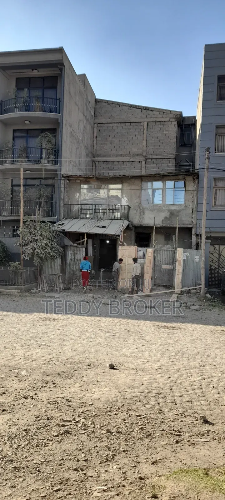 6bdrm House in Haile Garment, Nifas Silk-Lafto for sale