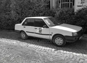 Toyota Corolla 1987 White