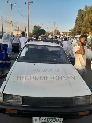 Toyota Corolla 1987 White