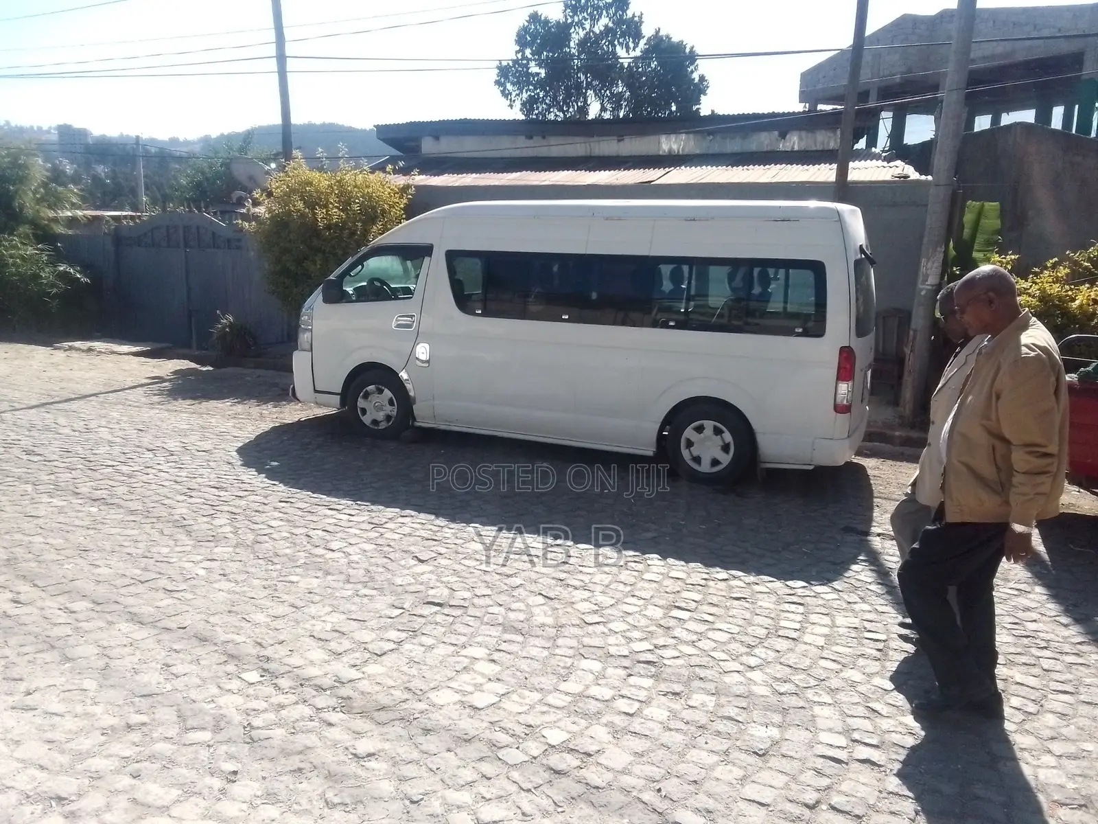 Toyota HiAce 2010 White