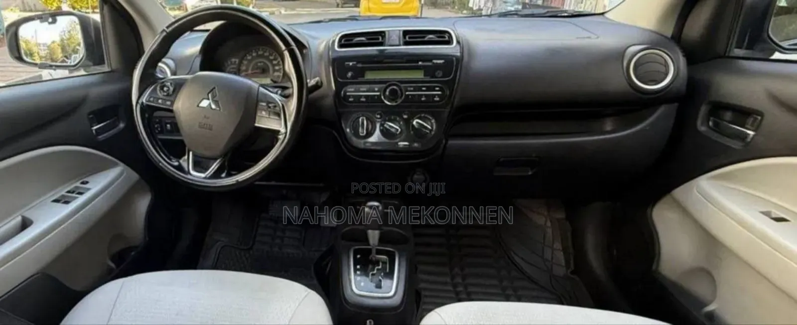 Mitsubishi Attrage 2021 Silver