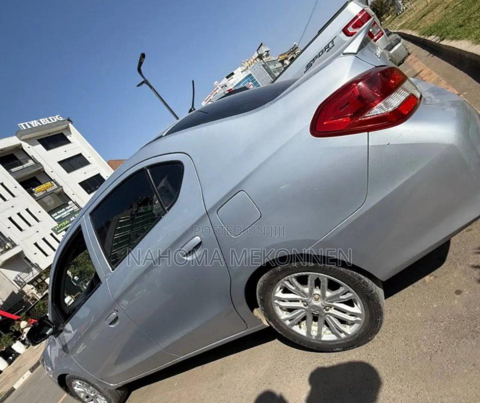 Mitsubishi Attrage 2021 Silver