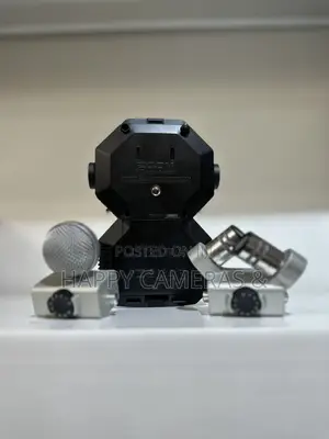 Zoom H8 8-Input / 12-Track Portable Handy Recorders