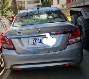 Suzuki Dzire 2022 Silver
