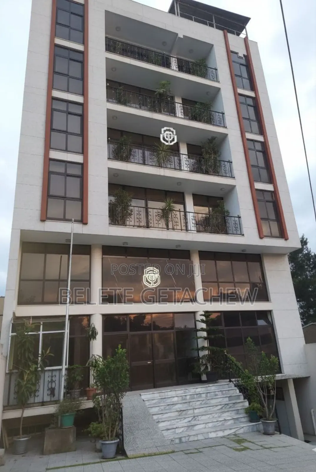 African Union(Au), B+G+6 Building for Sale 600sqm