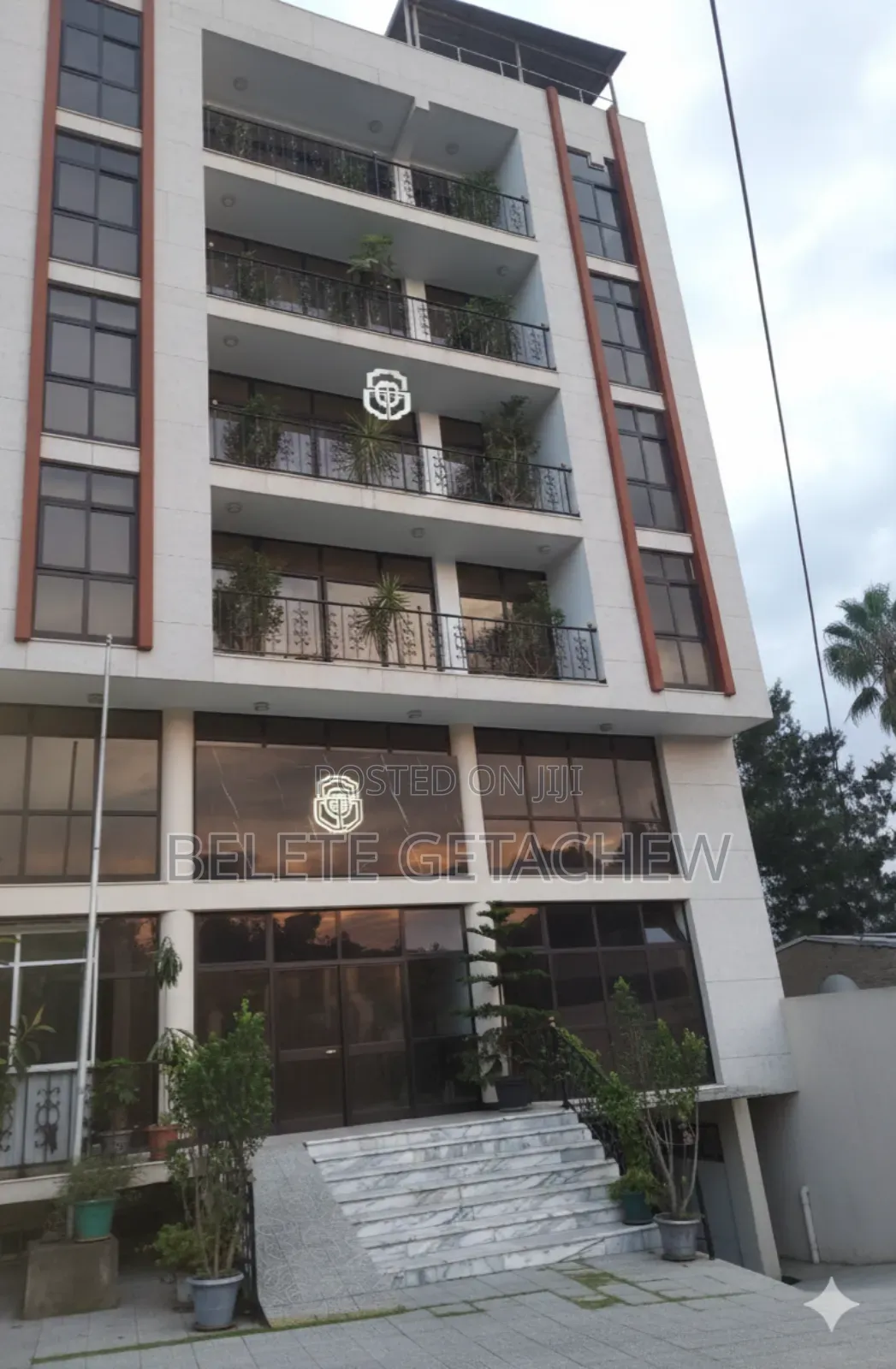 African Union(Au), B+G+6 Building for Sale 600sqm